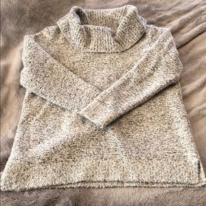 Loose neck sweater